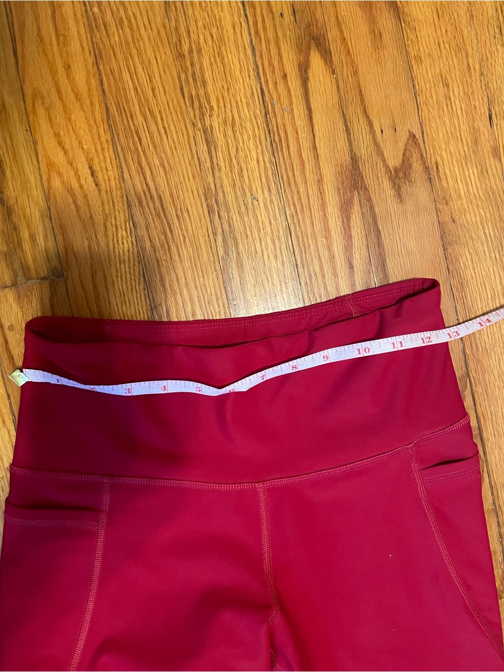 Old Navy Active Elevate Legging in Bright Red - Picture 4 of 4